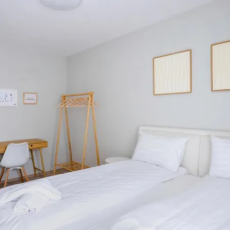 아파트 Invisible Melody - Cozy In With Parking By Flаt Manаger
